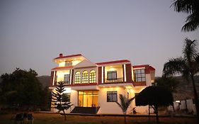 Winter Mountain Resort 2*