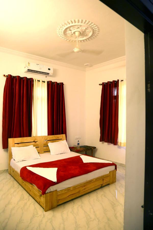 Winter Mountain Resort Pushkar Exterior photo