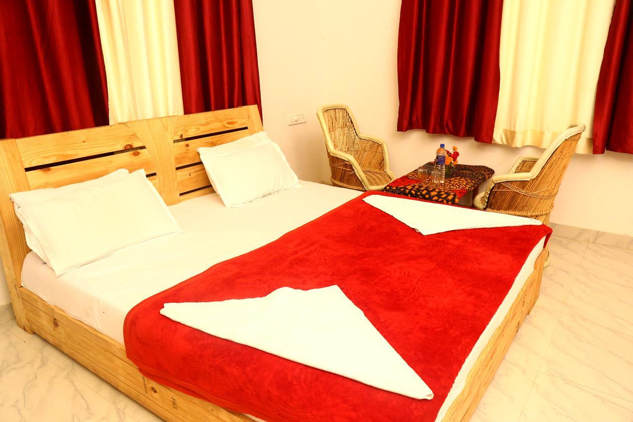 Winter Mountain Resort Pushkar Exterior photo